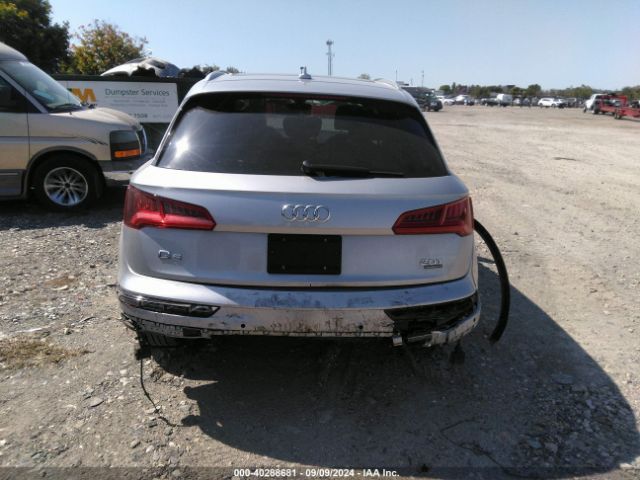 WA1BNAFY0J2117445 Audi Q5 2.0t Premium/2.0t Tech Premium