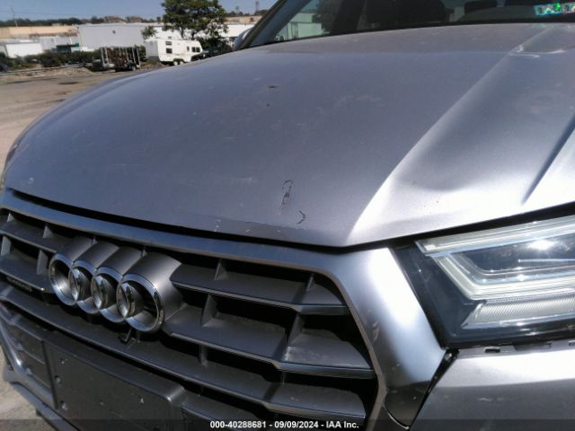 WA1BNAFY0J2117445 Audi Q5 2.0t Premium/2.0t Tech Premium