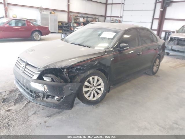 1VWAT7A3XFC002162 Volkswagen Passat 1.8t Wolfsburg Edition