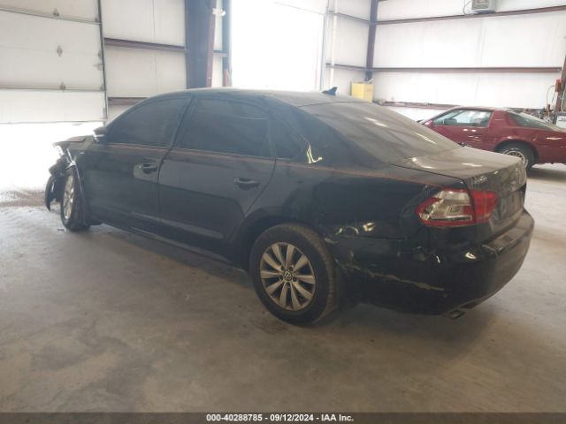 1VWAT7A3XFC002162 Volkswagen Passat 1.8t Wolfsburg Edition
