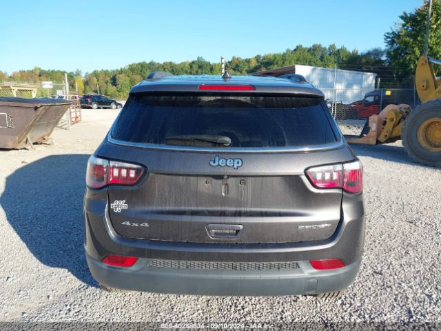 3C4NJDAB0KT628477 Jeep Compass Sport 4x4
