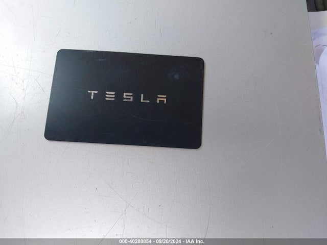 2021 TESLA MODEL Y 5YJYGDEE7MF125742 Photo 10