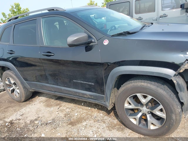 1C4PJMBBXJD561222 Jeep Cherokee Trailhawk 4x4