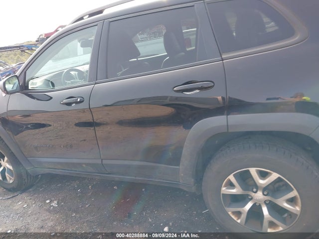 1C4PJMBBXJD561222 Jeep Cherokee Trailhawk 4x4