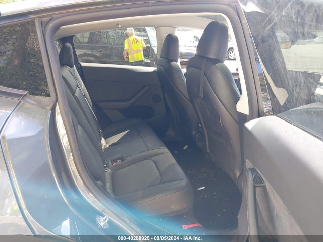 2023 TESLA MODEL Y 7SAYGDEE9PA144569 Photo 7
