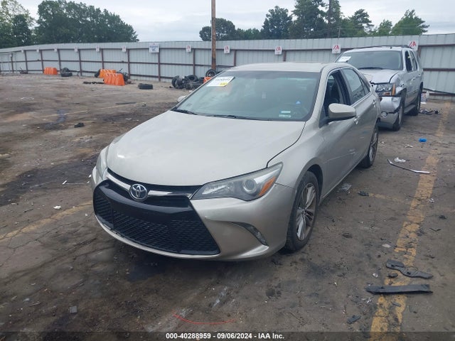 Toyota CAMRY SE 2015 4T1BF1FK6FU055586 Image 2