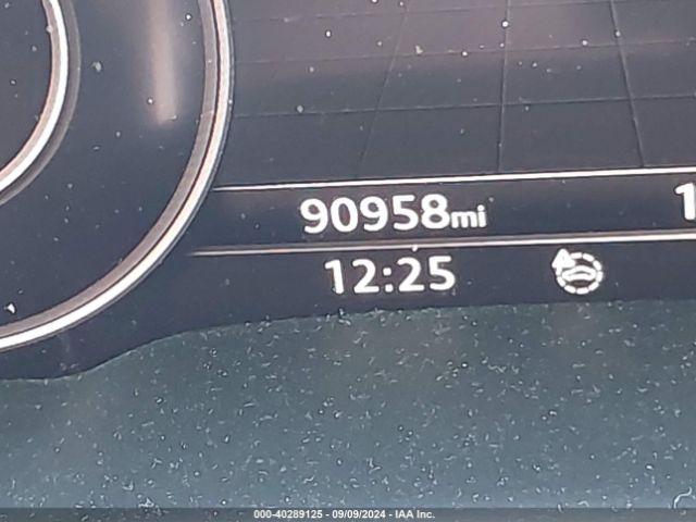 WA1VAAF7XJD020645 Audi Q7 3.0t Premium