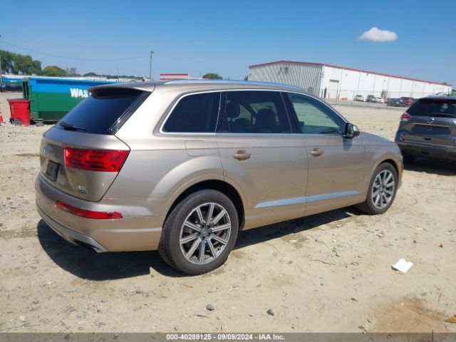 WA1VAAF7XJD020645 Audi Q7 3.0t Premium