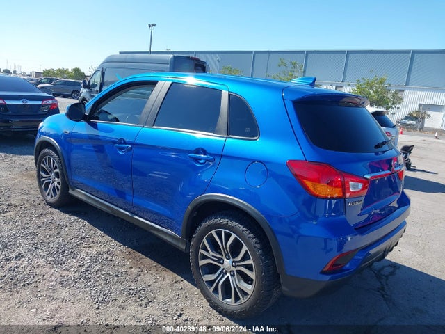 2018 MITSUBISHI OUTLANDER SPORT JA4AP3AW3JU015388 Photo 2