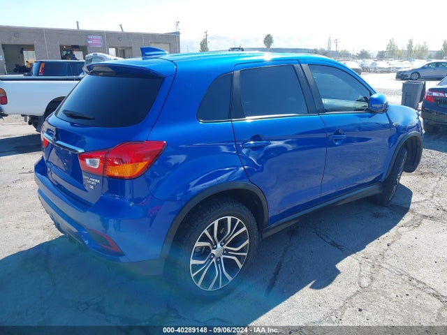 2018 MITSUBISHI OUTLANDER SPORT JA4AP3AW3JU015388 Photo 3