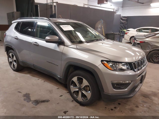 Jeep Compass Latitude 4x4 2018 3C4NJDBB6JT131897 Image 1