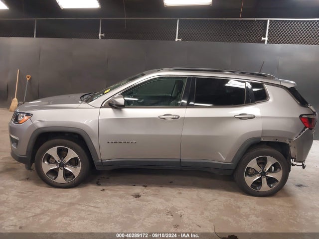 Jeep Compass Latitude 4x4 2018 3C4NJDBB6JT131897 Image 14