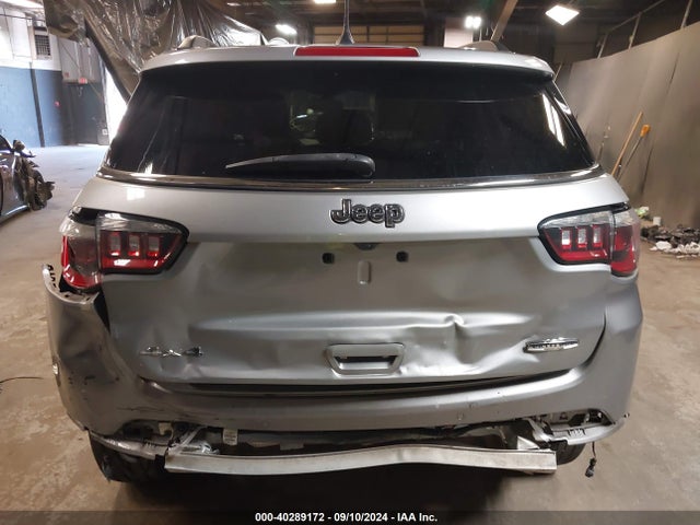 Jeep Compass Latitude 4x4 2018 3C4NJDBB6JT131897 Image 16