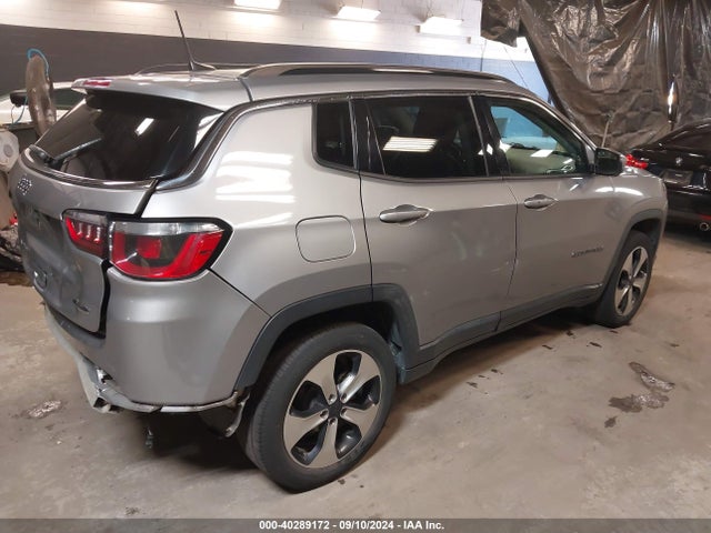 Jeep Compass Latitude 4x4 2018 3C4NJDBB6JT131897 Image 4