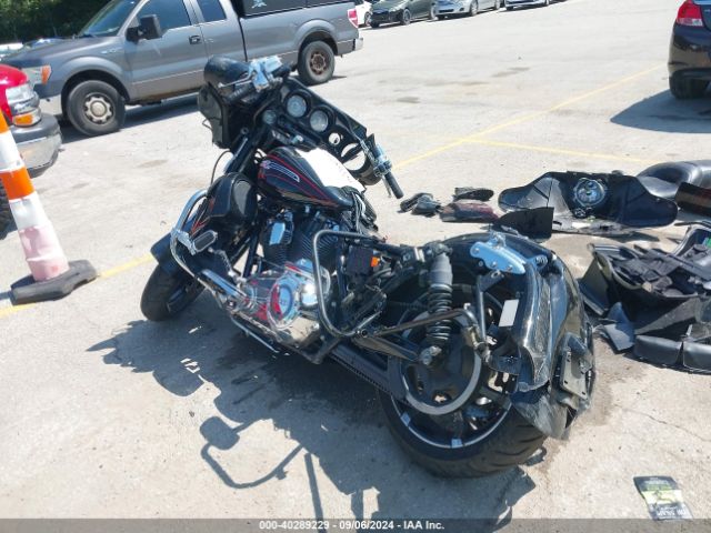 2011 HARLEY-DAVIDSON FLHXSE2 1HD1PZ812BB952327 Photo 2