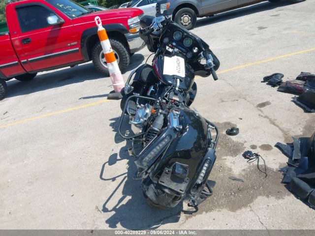 2011 HARLEY-DAVIDSON FLHXSE2 1HD1PZ812BB952327 Photo 5