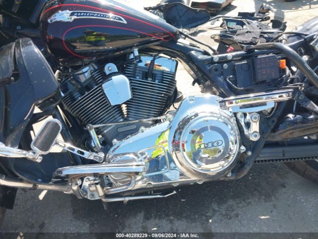 2011 HARLEY-DAVIDSON FLHXSE2 1HD1PZ812BB952327 Photo 8