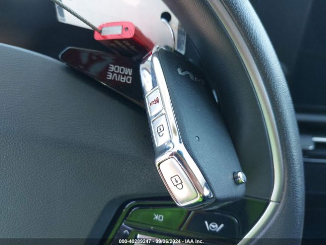 KNDCP3LE7R5121190 KIA NIRO LX