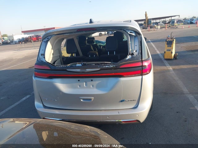 Chrysler Pacifica Hybrid Select 2024 2C4RC1S78RR150083 Image 15