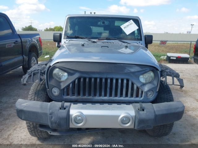 1C4BJWEG5EL278803 Jeep Wrangler Unlimited Sahara