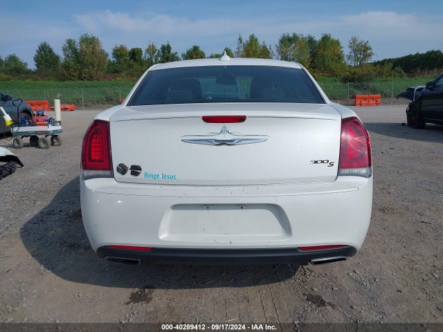Chrysler 300 300s 2015 2C3CCABG0FH808247 Image 17