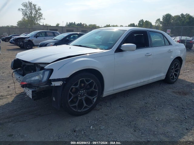 2C3CCABG0FH808247 Chrysler 300 300s