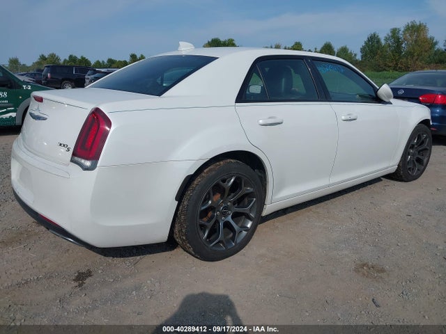 2C3CCABG0FH808247 Chrysler 300 300s