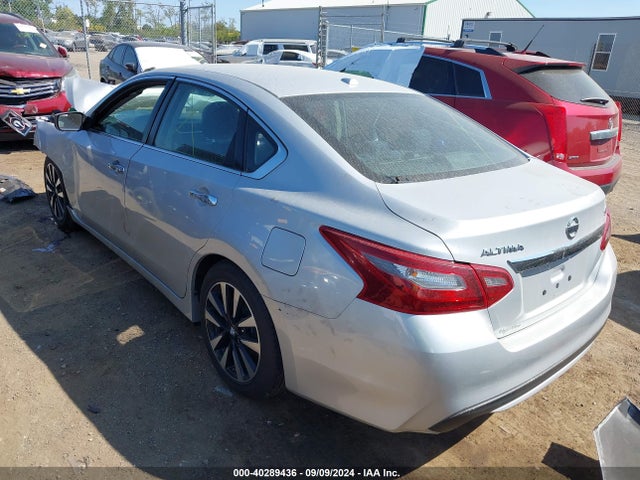 Nissan Altima 2.5 Sv 2018 1N4AL3AP9JC132124 Image 3