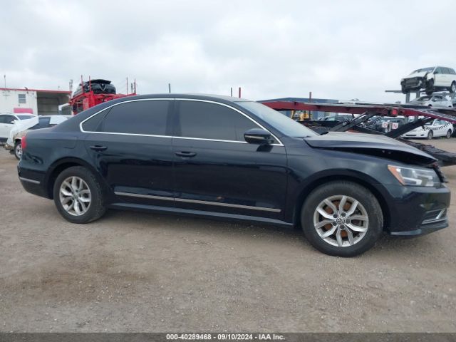 1VWAT7A3XHC066544 Volkswagen Passat 1.8t S