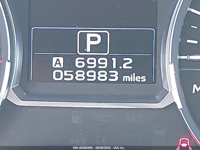 Subaru Forester 2.5i Limited 2018 JF2SJALC6JH523920 Image 16