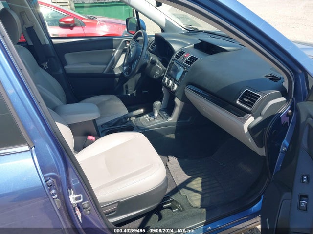 Subaru Forester 2.5i Limited 2018 JF2SJALC6JH523920 Image 5
