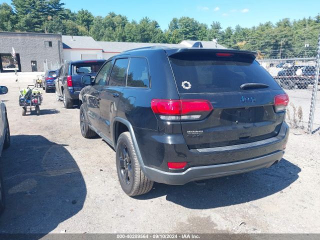 1C4RJFAG4JC352873 Jeep Grand Cherokee Upland 4x4