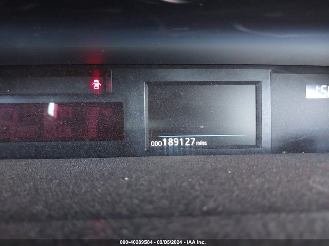 Toyota Prius V Four 2015 JTDZN3EU8FJ025334 Image 7