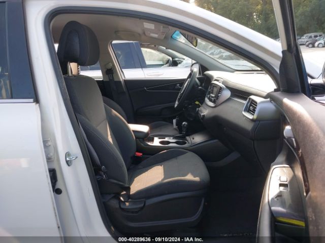 5XYPGDA53GG179957 KIA Sorento 3.3l Lx