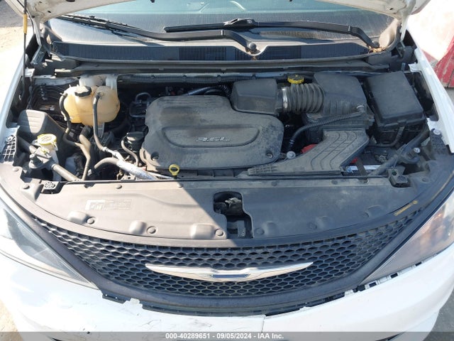 2C4RC1AGXJR101294 Chrysler PACIFICA L