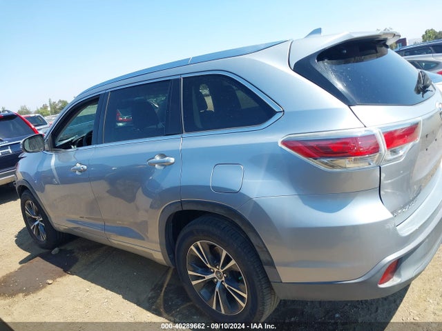 Toyota Highlander Xle V6 2016 5TDKKRFH3GS141625 Image 15