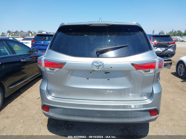 Toyota Highlander Xle V6 2016 5TDKKRFH3GS141625 Image 17