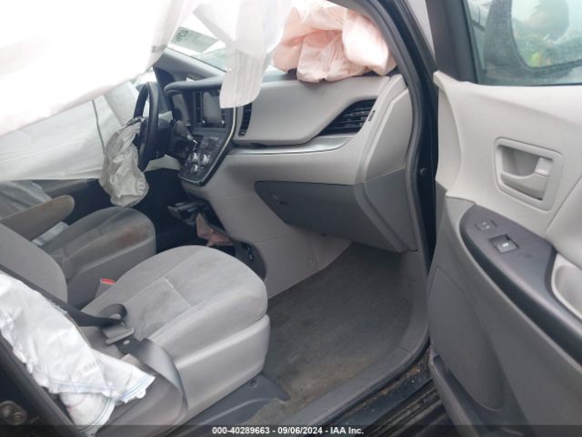 5TDZZ3DC6KS976741 Toyota Sienna L 7 Passenger
