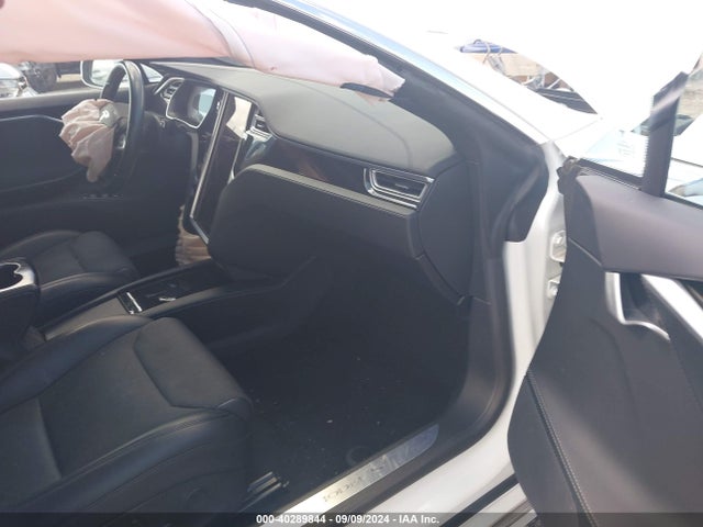 5YJSA1E10HF198878 Tesla Model S 60/75