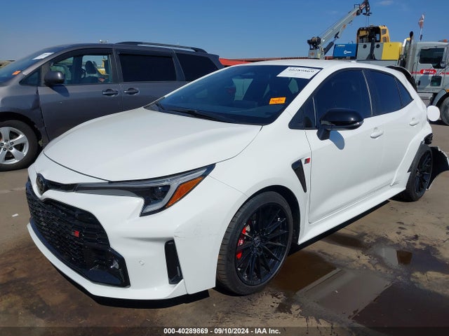 Toyota Gr Corolla Premium 2024 JTNABAAE2RA013611 Image 2