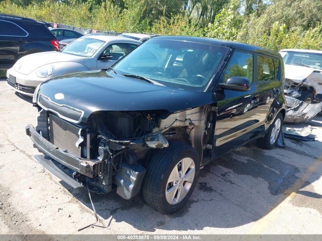 KIA Soul 2014 KNDJN2A2XE7001124 Image 2