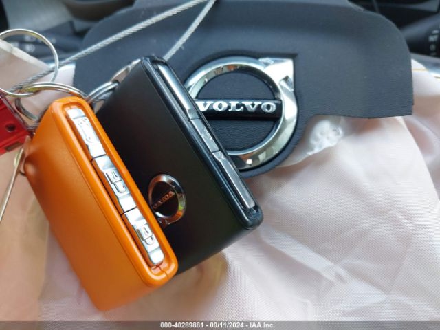 YV4L12UF1R2296200 Volvo Xc40 B5 Ultimate Bright Theme