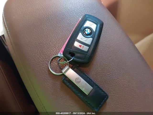 5UXWX9C5XH0T01533 BMW X3 Xdrive28i