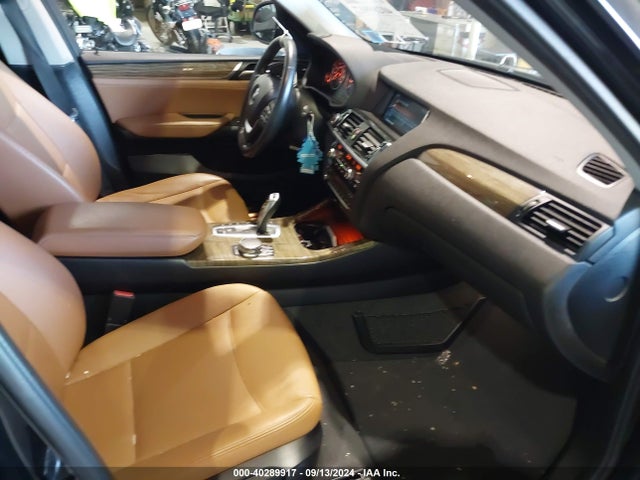 5UXWX9C5XH0T01533 BMW X3 Xdrive28i
