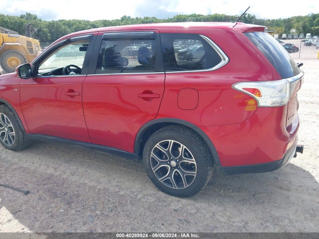 2015 MITSUBISHI OUTLANDER JA4JZ4AX6FZ002668 Photo 2