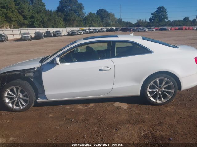 WAULFAFR1EA017797 Audi A5 2.0t Premium