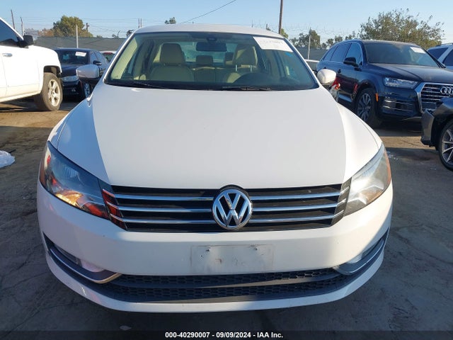 1VWAT7A31FC110511 Volkswagen Passat 1.8t Limited Edition