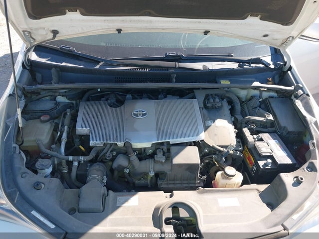 JTDKARFU2G3002619 Toyota Prius Three