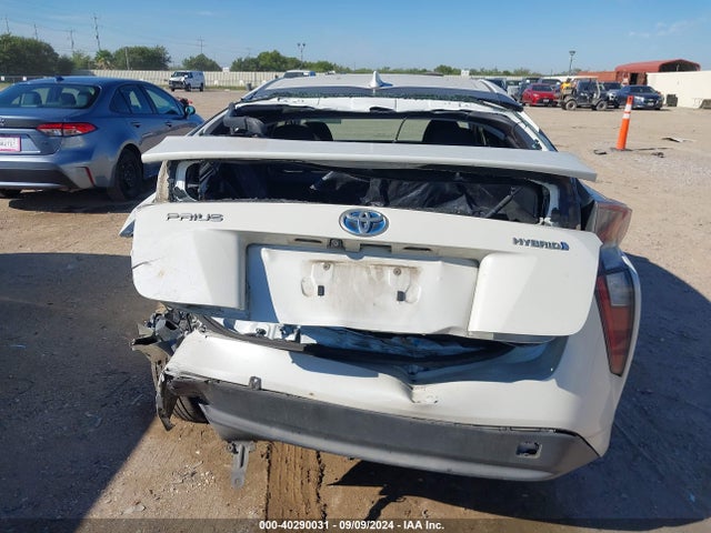 JTDKARFU2G3002619 Toyota Prius Three