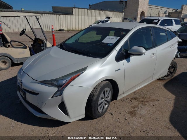 JTDKARFU2G3002619 Toyota Prius Three